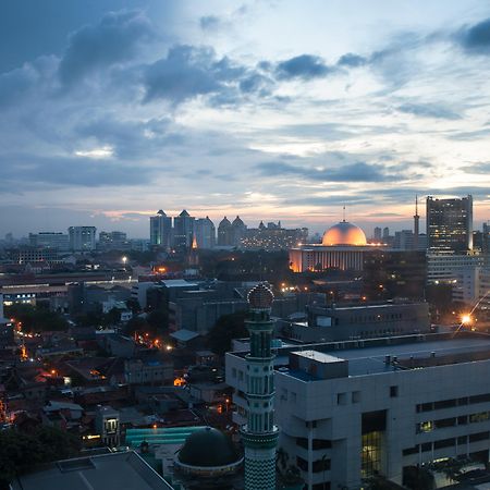 Moevenpick Hotel Jakarta City Centre Экстерьер фото
