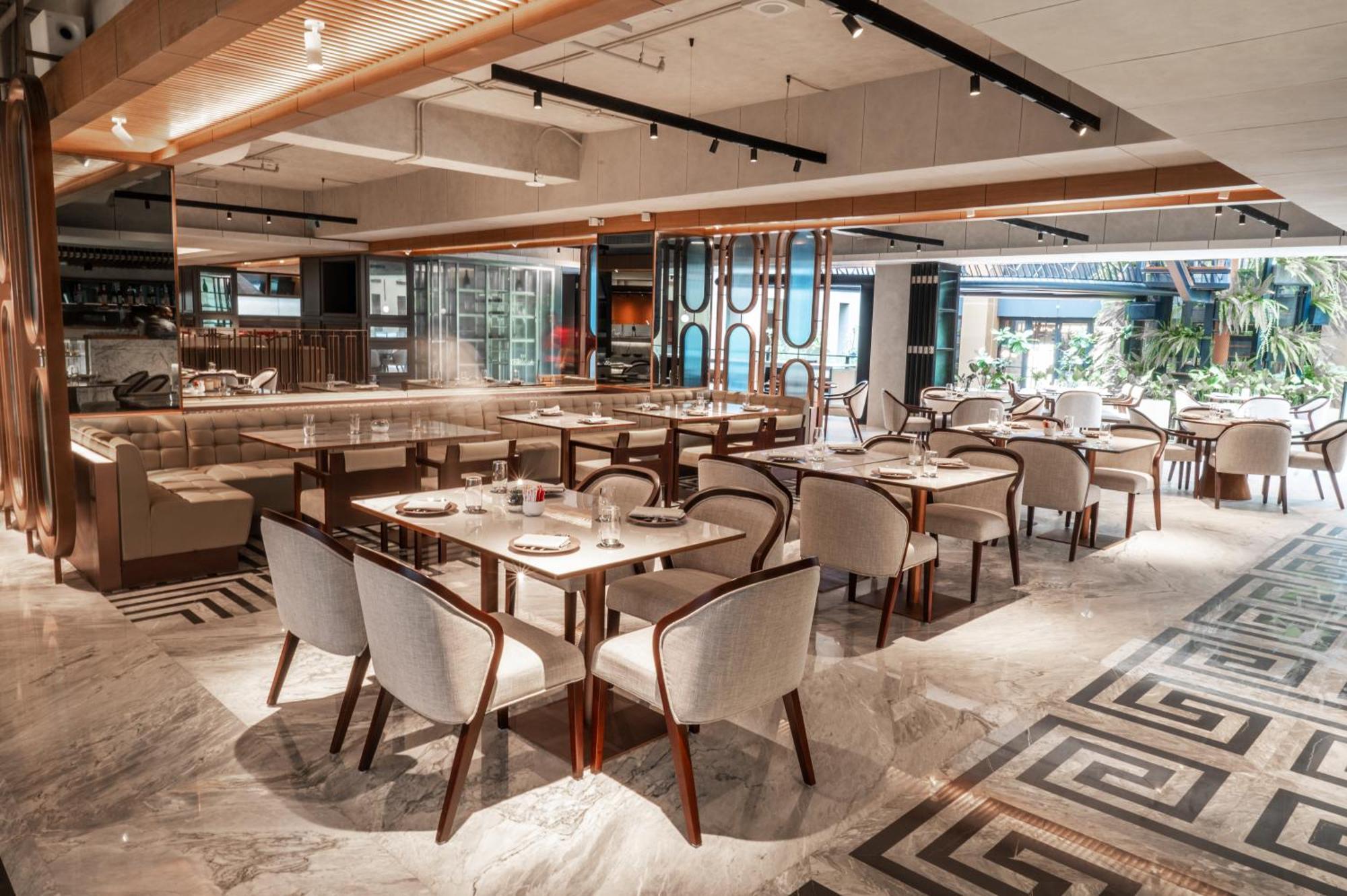 Moevenpick Hotel Jakarta City Centre Экстерьер фото