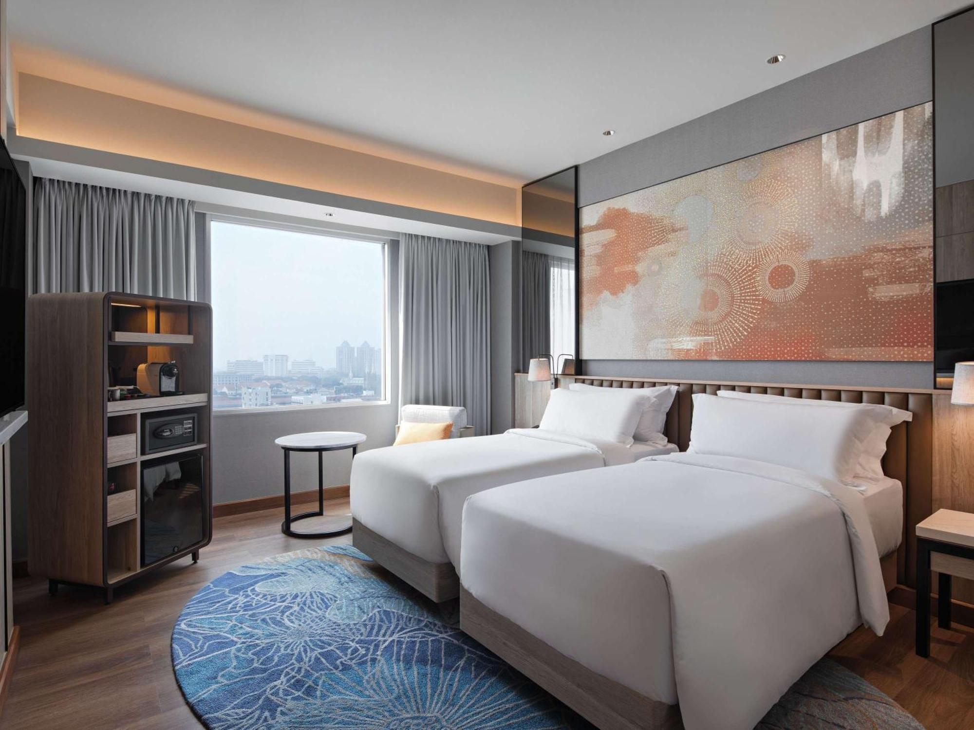 Moevenpick Hotel Jakarta City Centre Экстерьер фото