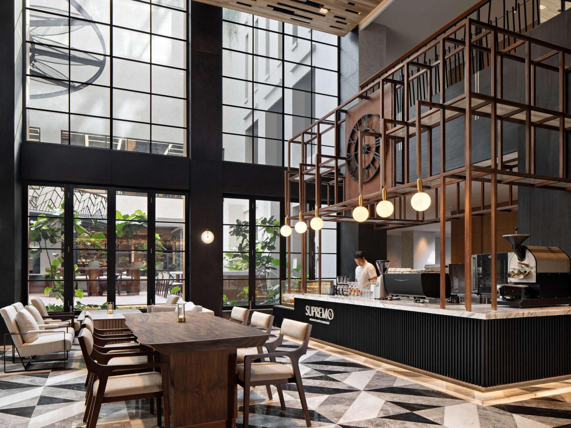 Moevenpick Hotel Jakarta City Centre Экстерьер фото